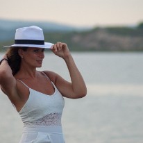Ludivine : Shooting en collaboration à Port-Mahon Ludivine : Shooting en collaboration à Port-Mahon (Sigean) www.picturelaurent.com