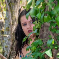 Morgane le 13 aout 2021 1_Grand_mere_feuillage_L04_3441_2 Morgane et grand mère feuillage shooting inspiration Pocahontas